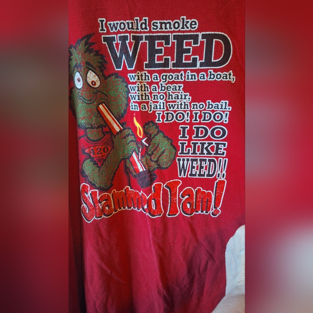 T SHIRT